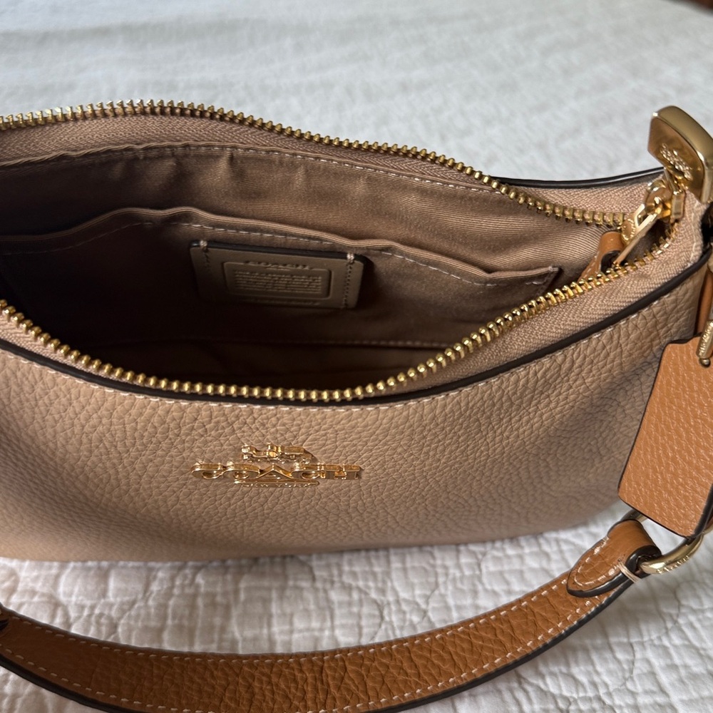 Coach Teri Beige Leather Shoulder/Crossbody Bag - Picture 5 of 7